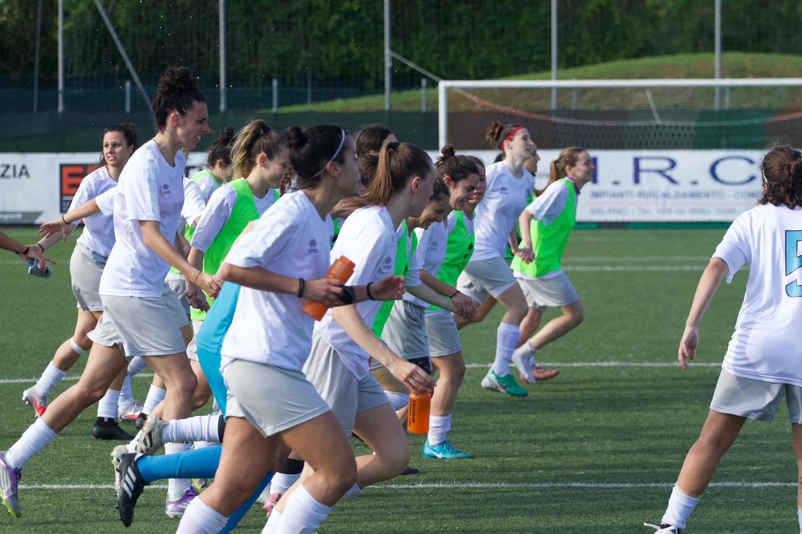 REAL MEDA 2-1 FC LESMO foto di gruppo fc lesmo femminile